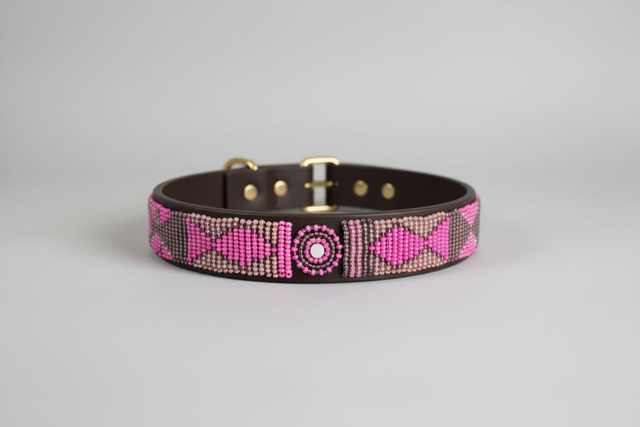 Dog collar with pink heart pattern on a grey background